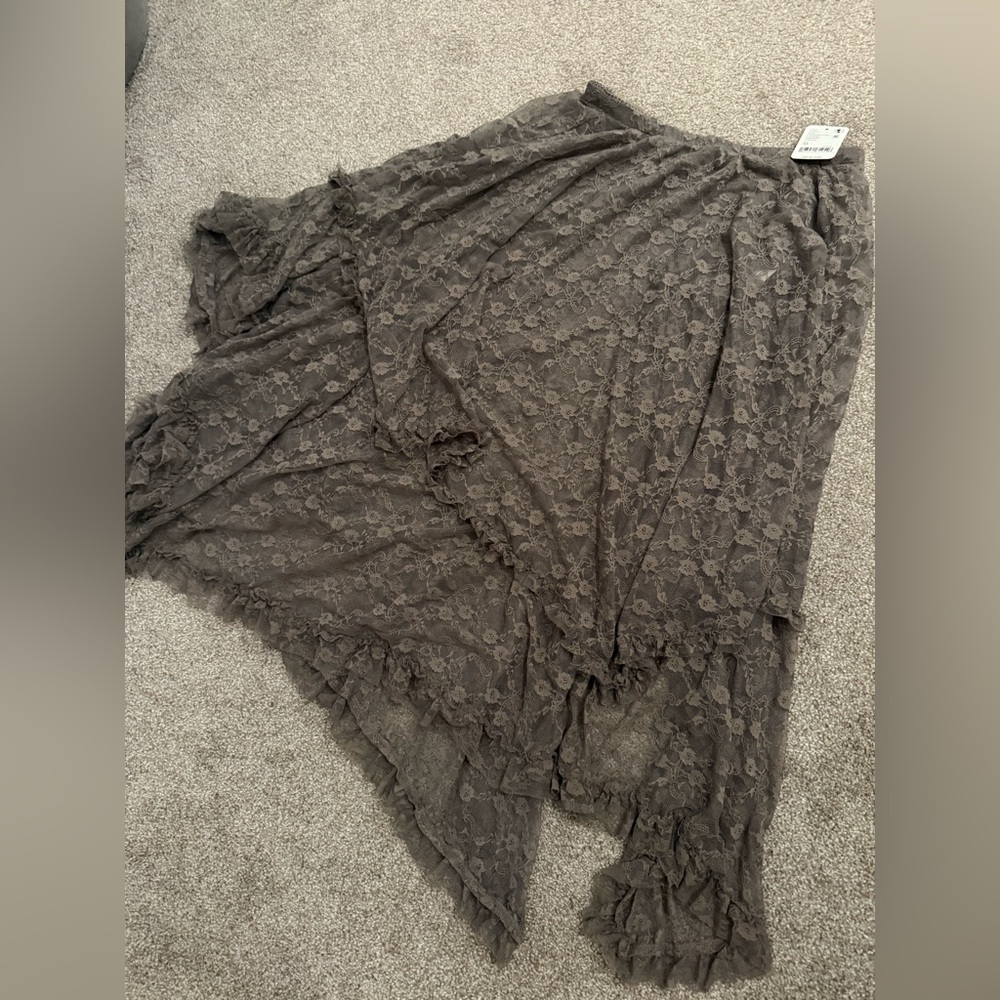 Free People Intimately Line - French Courtship Half Slip in GRAY XS NWT - Picture 2 of 8
